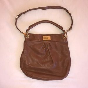 Classic Q Hillier Hobo Cinnamon Stick